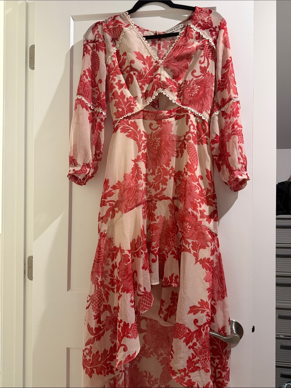 Hope & Ivy Flowy Red Floral Midi Dress - Women's Red Patterned Dress